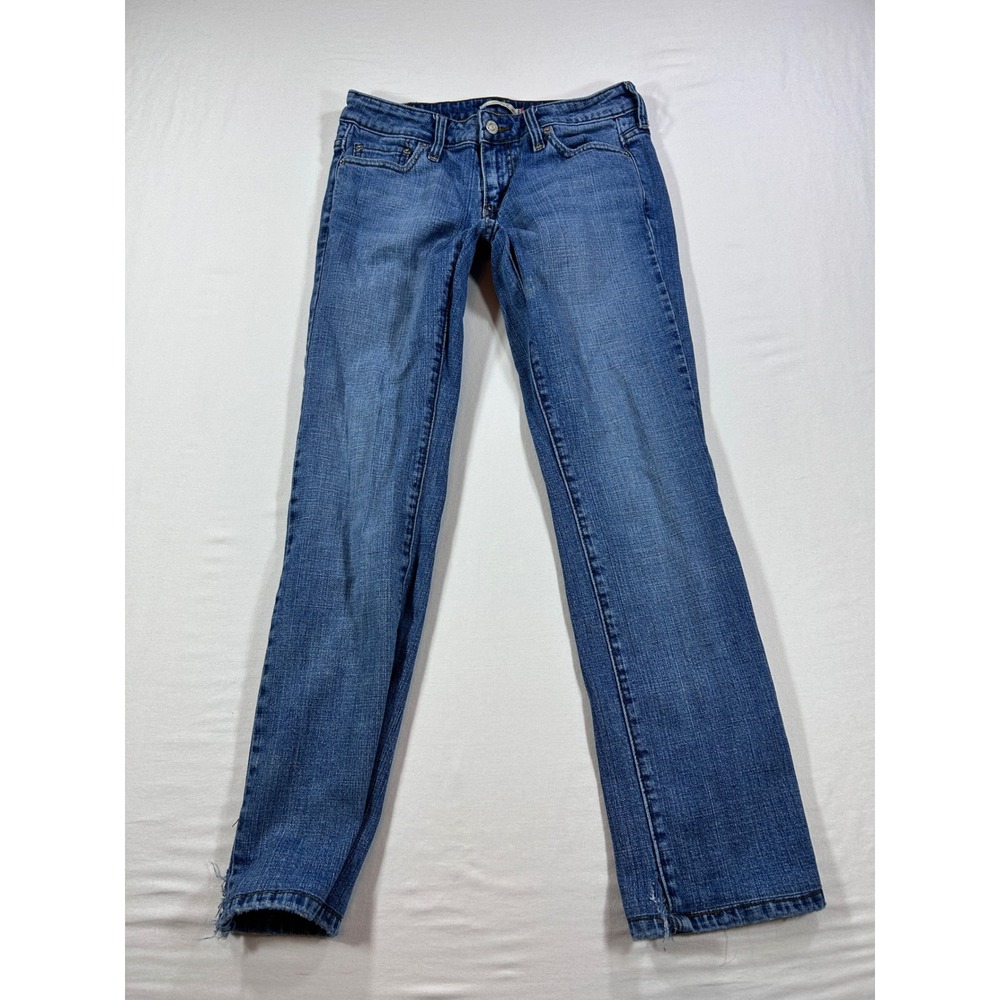 Levis 515 Low Straight Jeans Womens 4M Medium Wash Denim Blue Distressed Hem